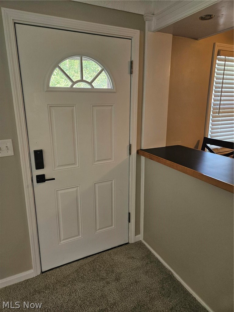 14 Thames Avenue Bedford OH 44146