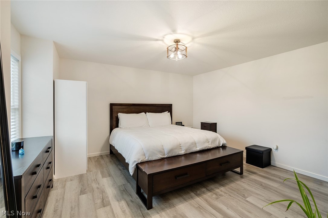 1254 Cross Drive Austintown OH 44515
