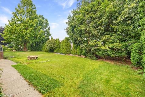 7351 Ashburton Circle NW North Canton OH 44720