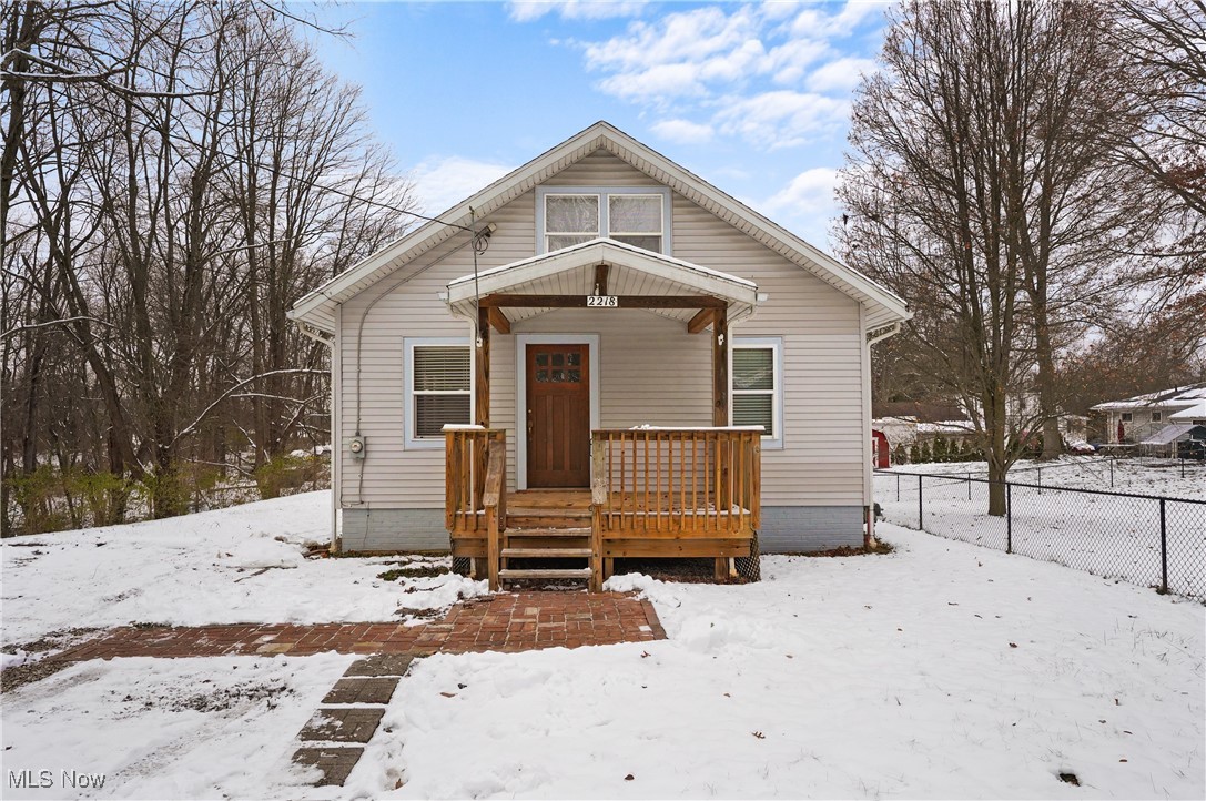2218 Lee Drive Akron OH 44306