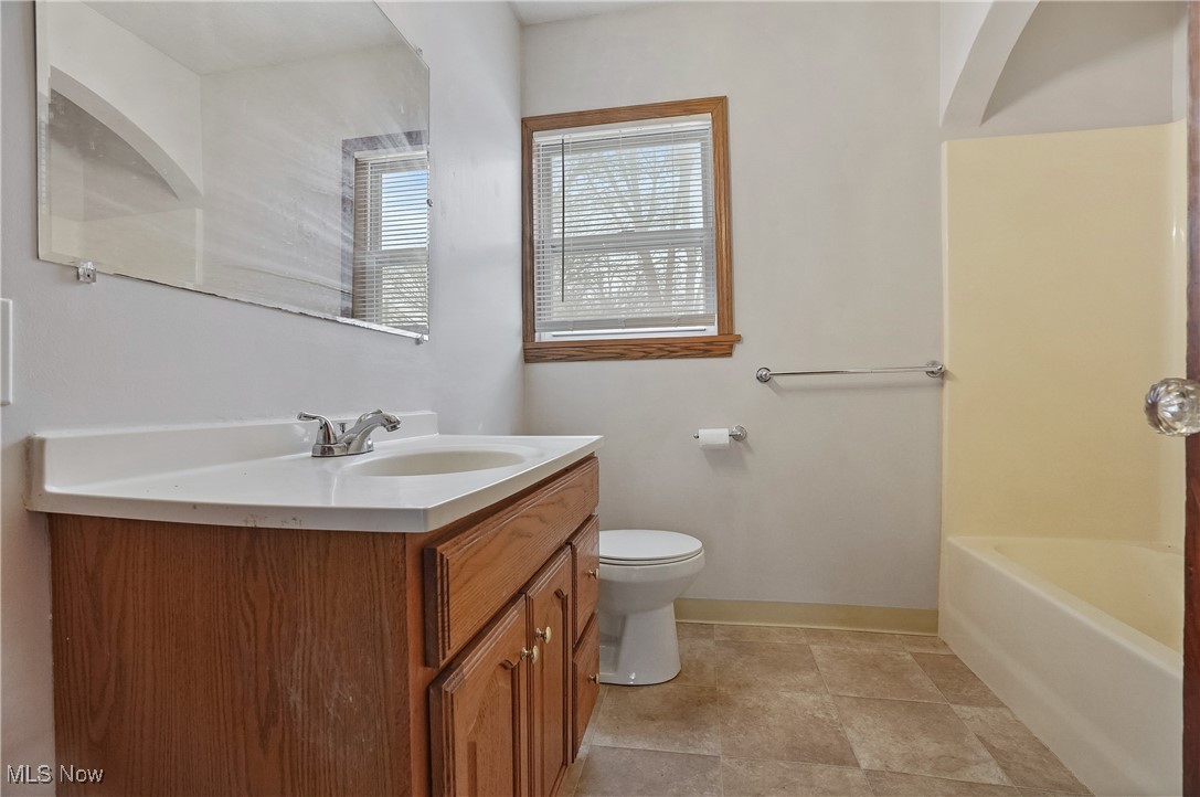 2218 Lee Drive Akron OH 44306