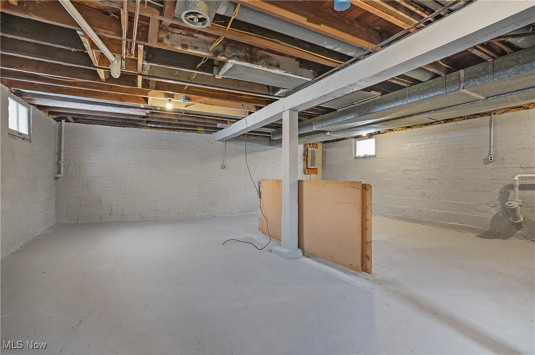 2218 Lee Drive Akron OH 44306