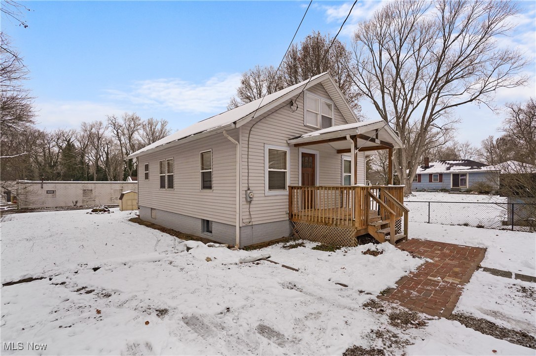 2218 Lee Drive Akron OH 44306