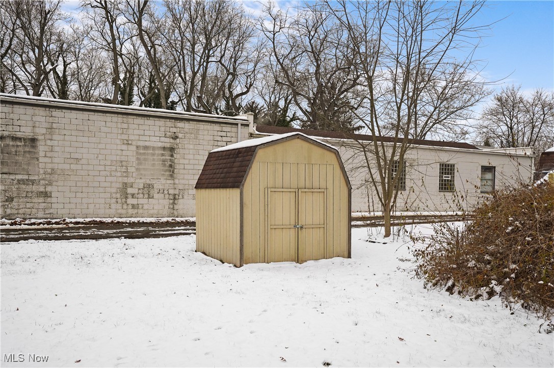 2218 Lee Drive Akron OH 44306