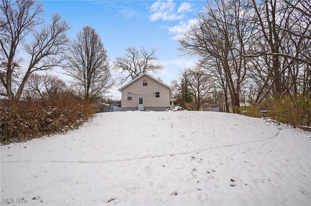 2218 Lee Drive Akron OH 44306