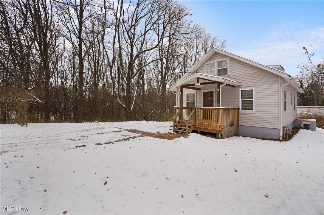 2218 Lee Drive Akron OH 44306