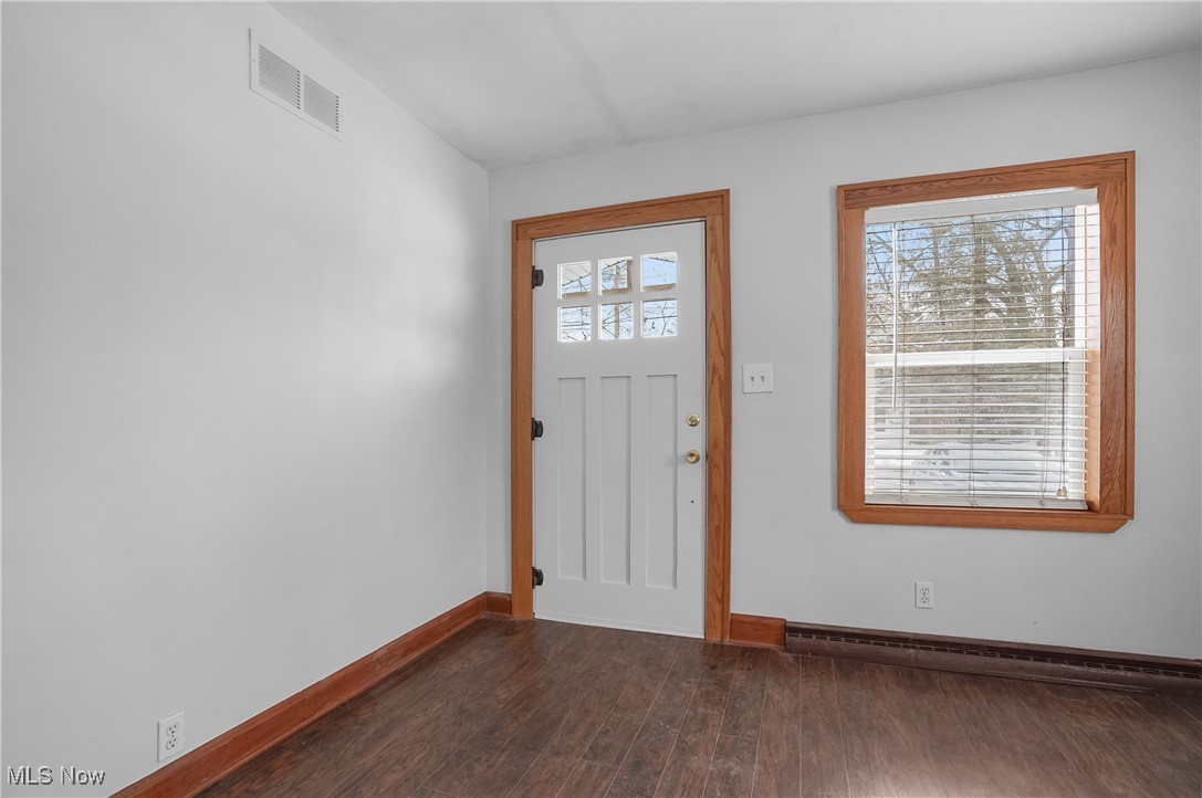 2218 Lee Drive Akron OH 44306