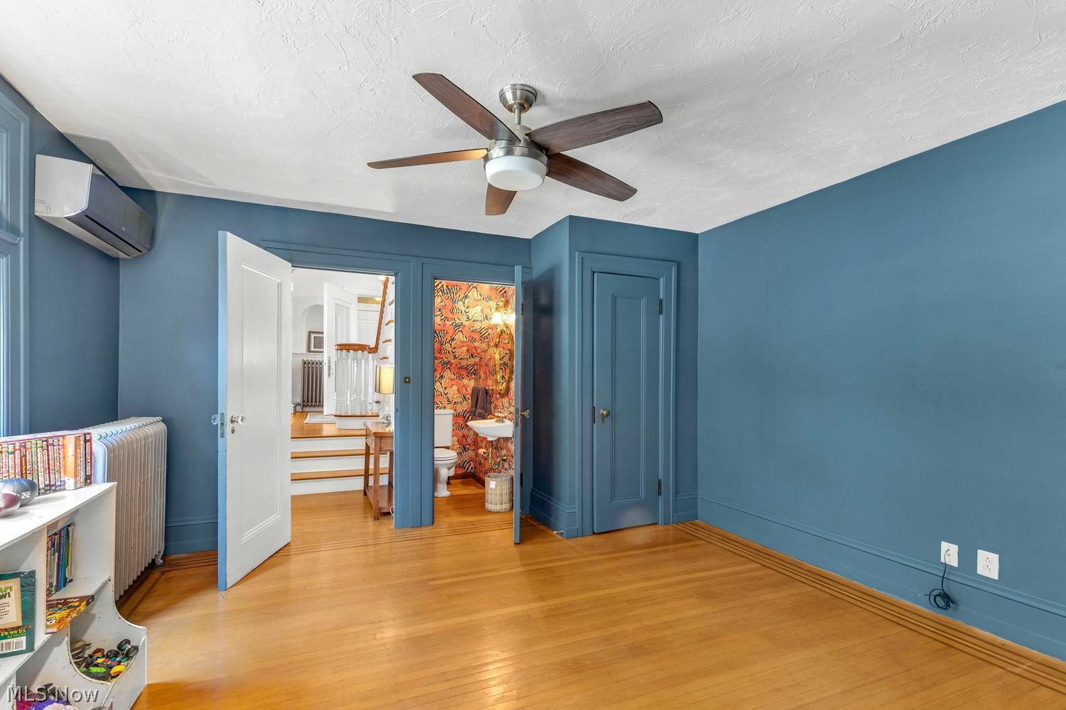 17863 Lake Road Lakewood OH 44107