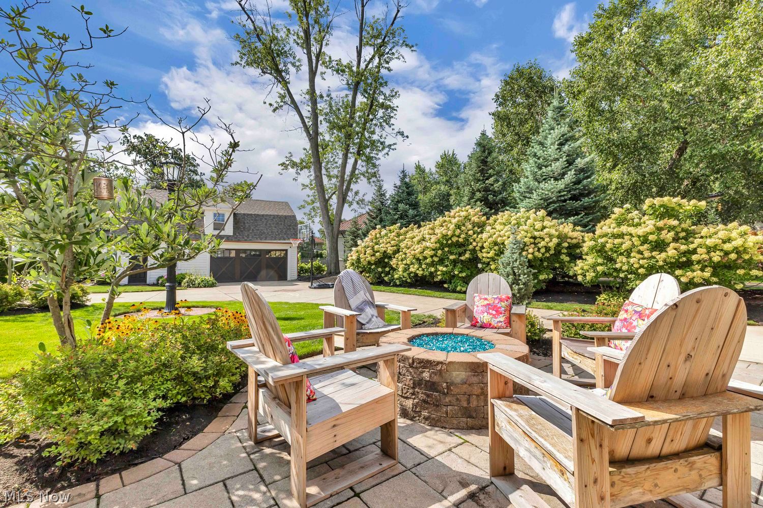 17863 Lake Road Lakewood OH 44107