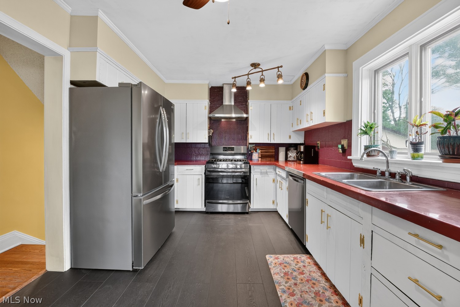 218 North Avenue Tallmadge OH 44278