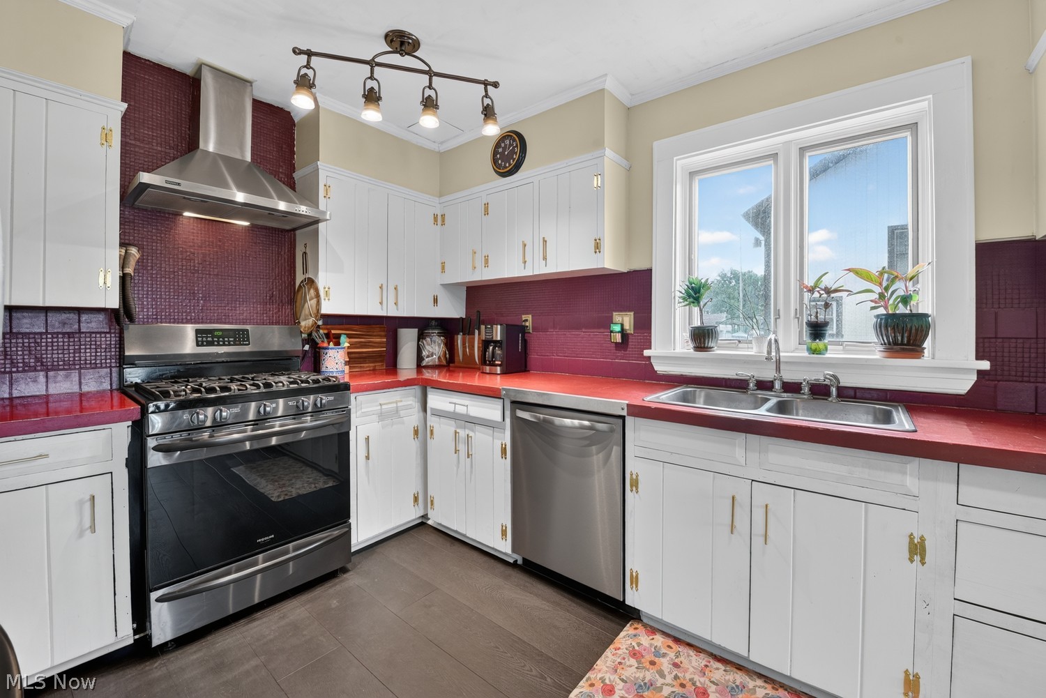 218 North Avenue Tallmadge OH 44278