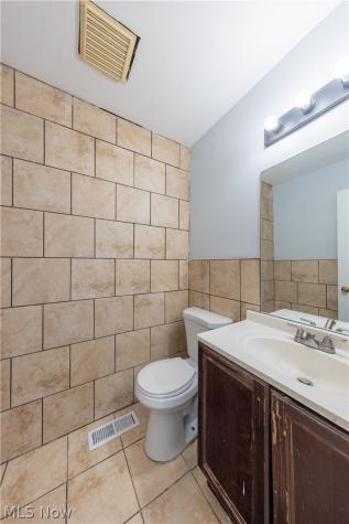 9323 Pratt Avenue Cleveland OH 44105