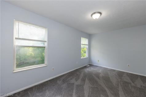 9323 Pratt Avenue Cleveland OH 44105