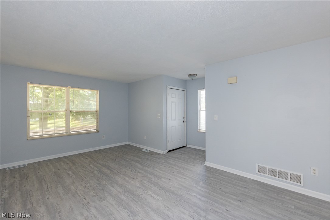 9323 Pratt Avenue Cleveland OH 44105