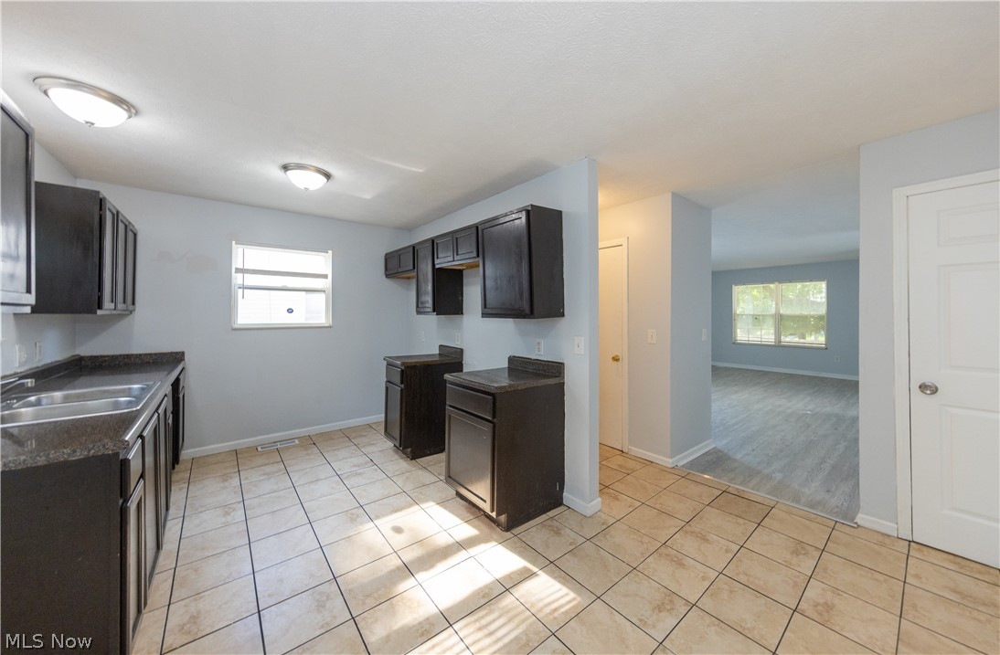 9323 Pratt Avenue Cleveland OH 44105
