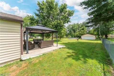 1981 Pinewood Drive Brunswick OH 44212