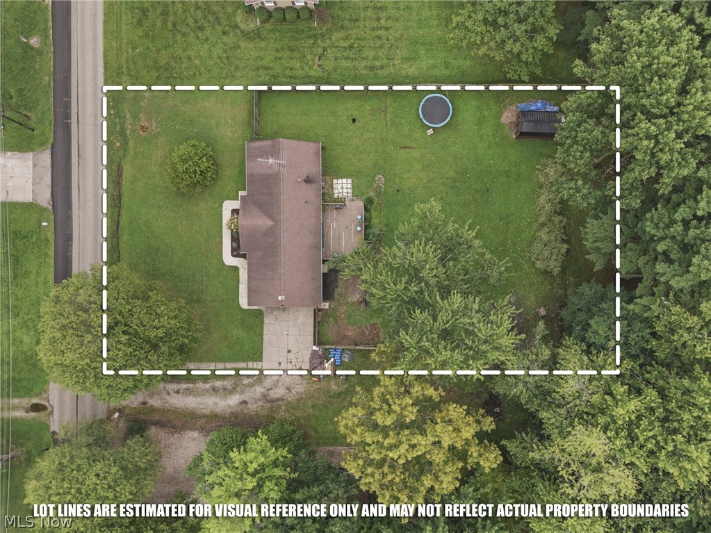 6084 Peach Street Louisville OH 44641