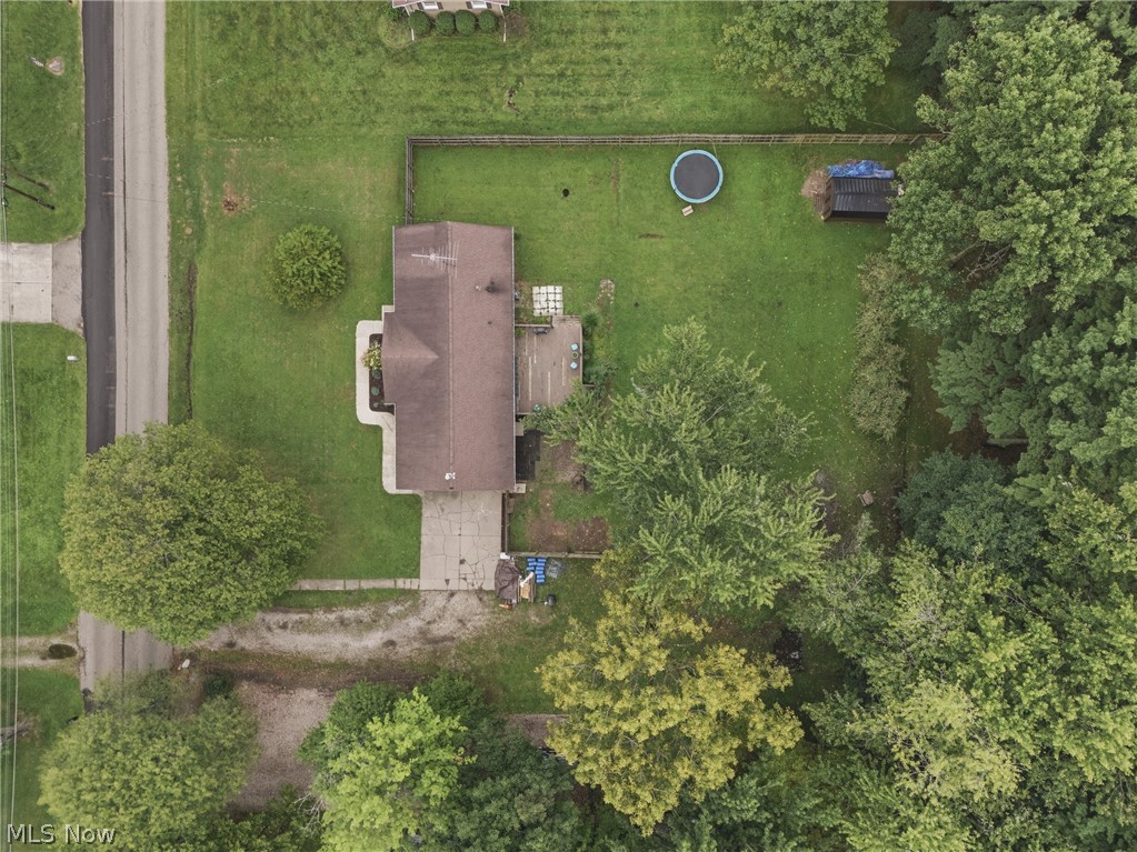 6084 Peach Street Louisville OH 44641