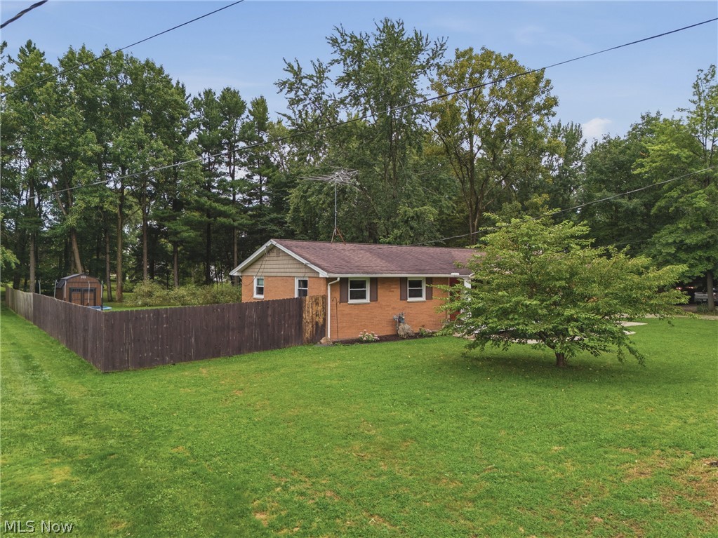 6084 Peach Street Louisville OH 44641