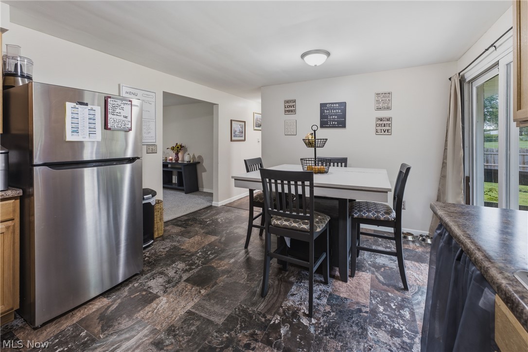 6084 Peach Street Louisville OH 44641