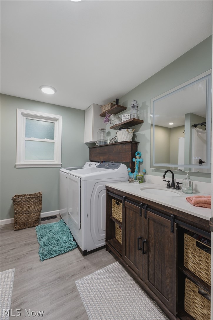 6084 Peach Street Louisville OH 44641