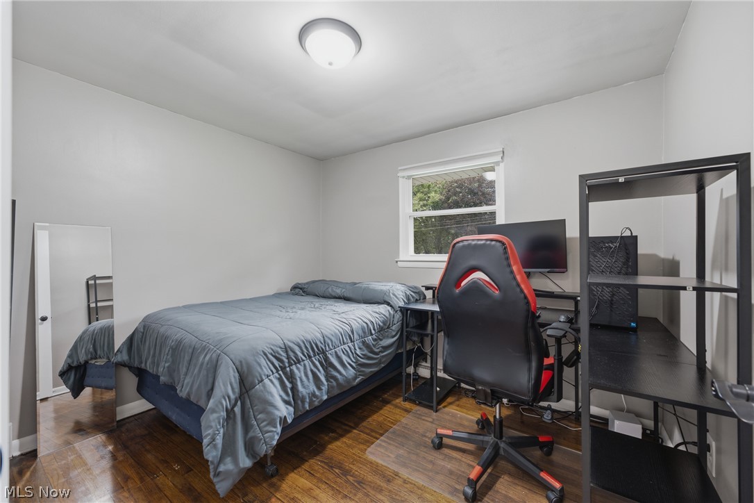6084 Peach Street Louisville OH 44641