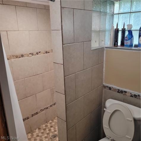 11516 Thrush Avenue Cleveland OH 44111