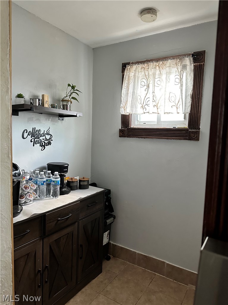 11516 Thrush Avenue Cleveland OH 44111