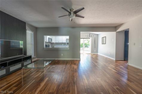 8716 Blossom Drive Mentor OH 44060