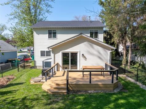 8716 Blossom Drive Mentor OH 44060