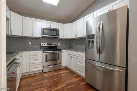 8716 Blossom Drive Mentor OH 44060