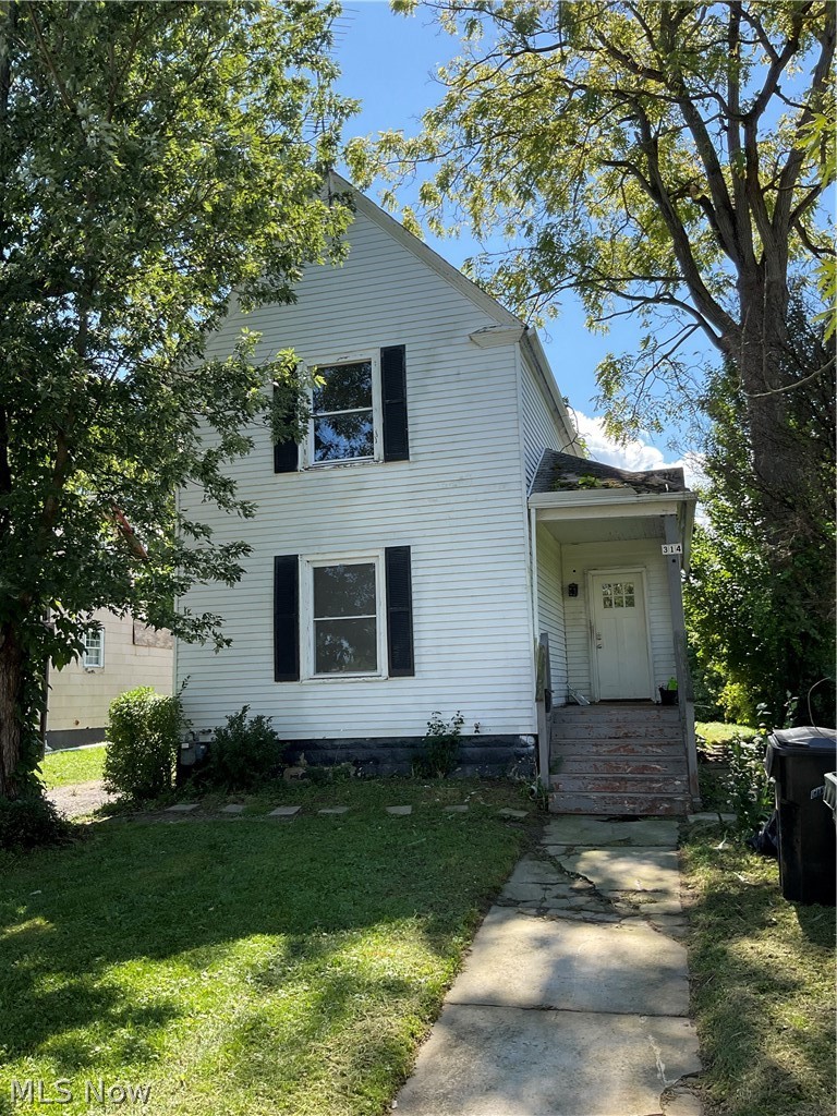 314 16th Street Elyria OH 44035