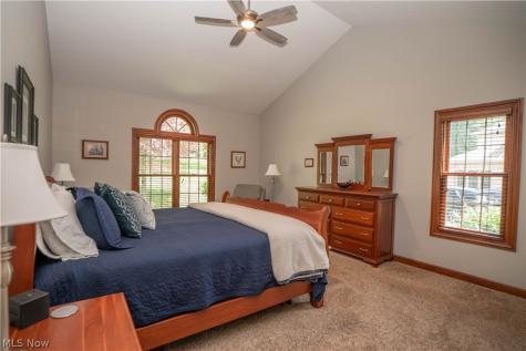 6612 Greyhawk Street NW Canton OH 44708