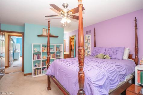 6612 Greyhawk Street NW Canton OH 44708