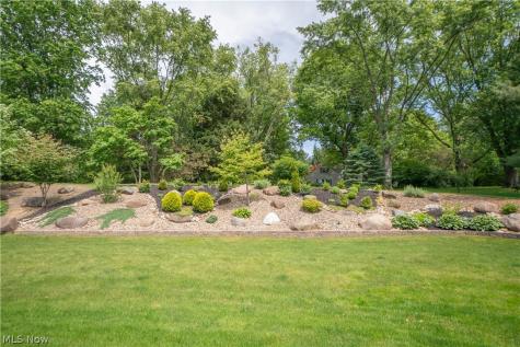 6612 Greyhawk Street NW Canton OH 44708