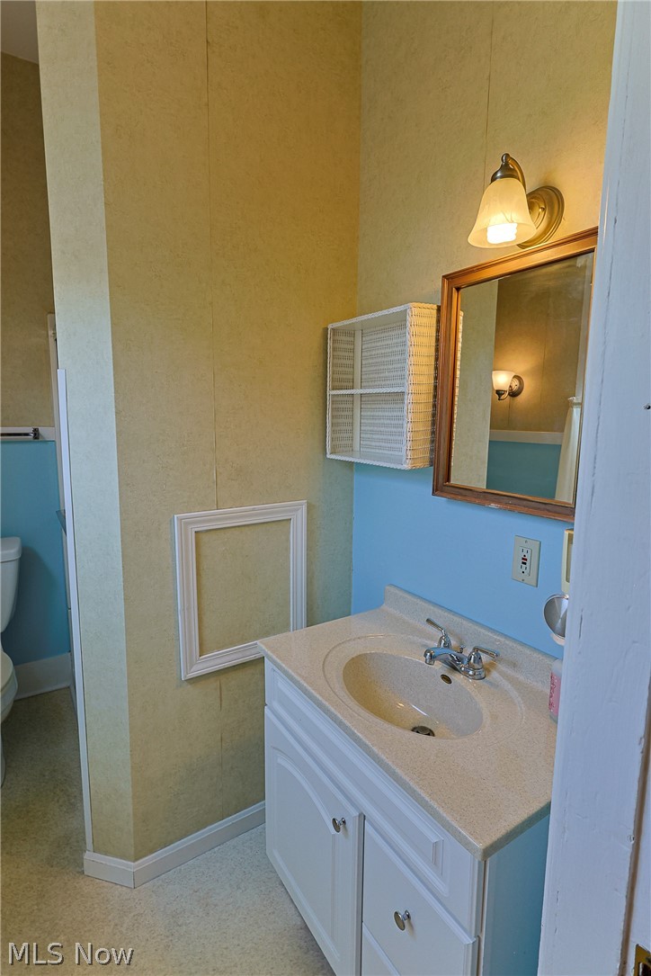 3257 New State Road Willard OH 44890