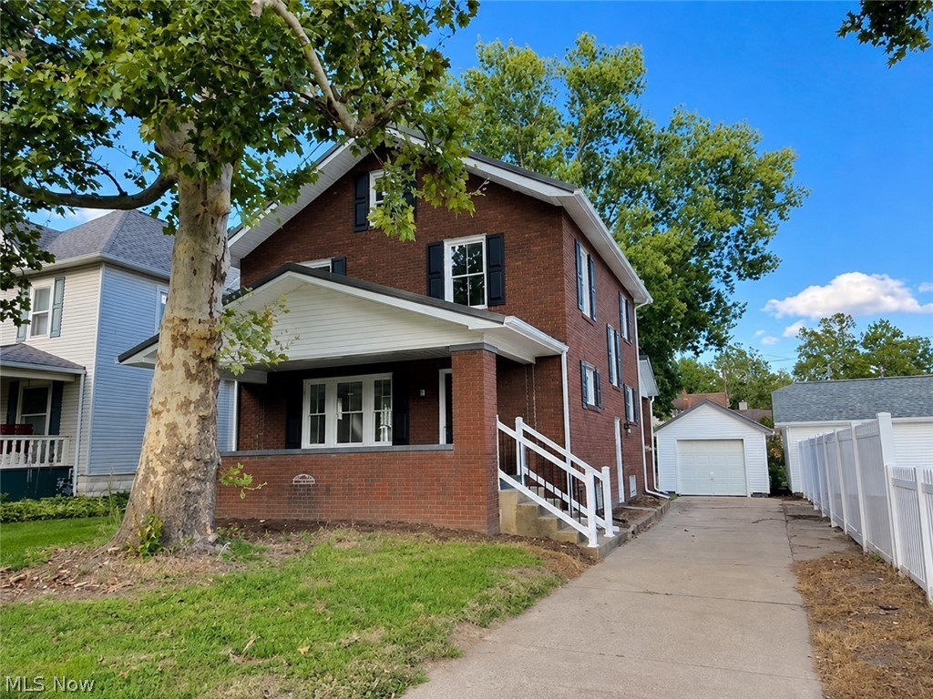 909 N Walnut Street Dover OH 44622