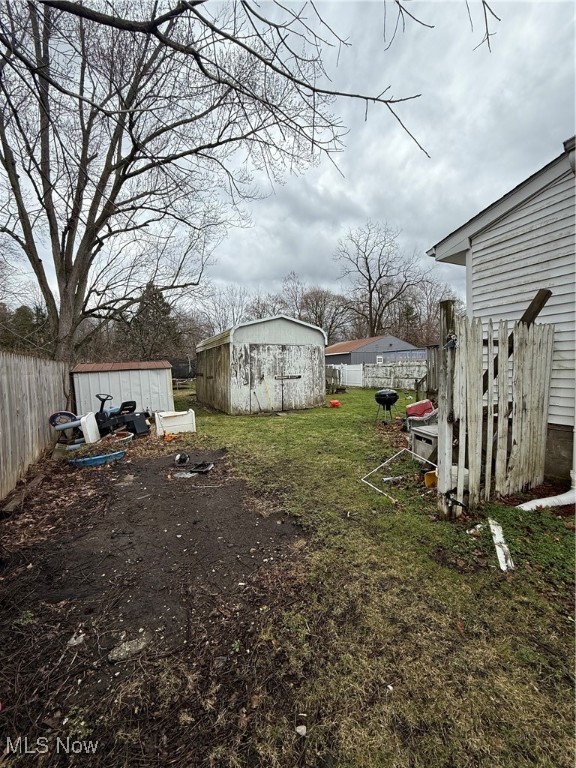 45 S Cedar Geneva OH 44041