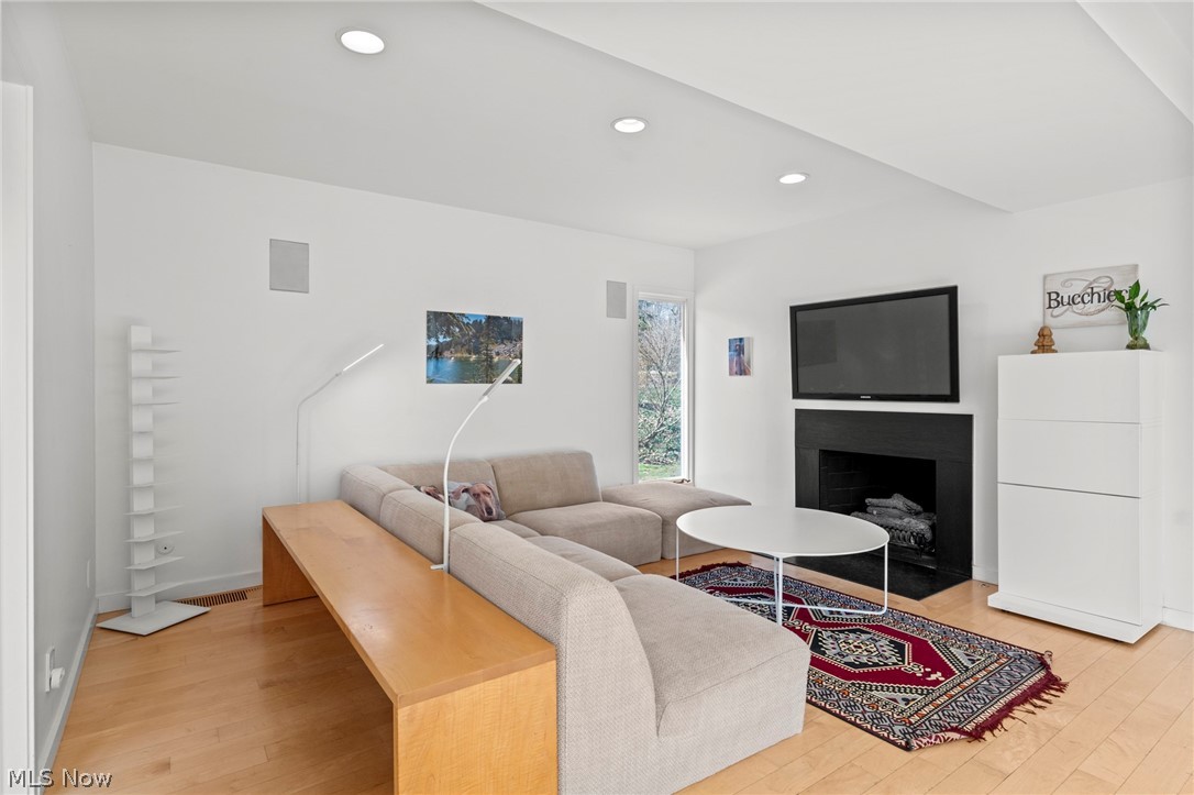 29475 S Woodland Road Pepper Pike OH 44124
