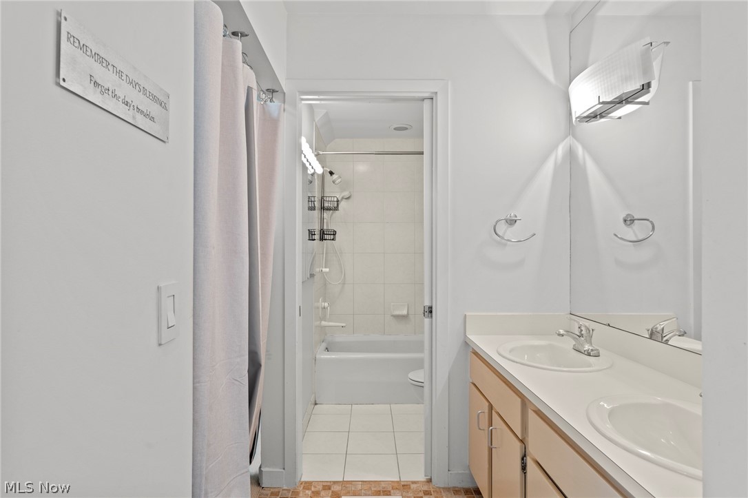29475 S Woodland Road Pepper Pike OH 44124