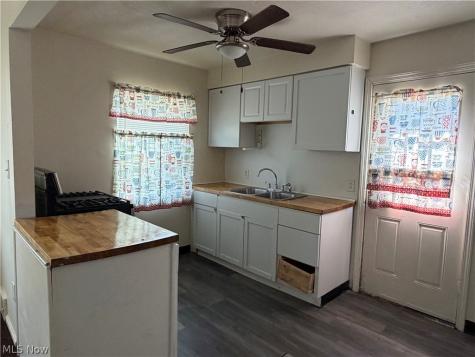 14518 Saint James Avenue Cleveland OH 44135