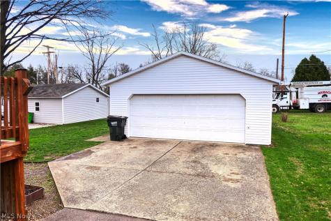 94 N 5th Street Rittman OH 44270