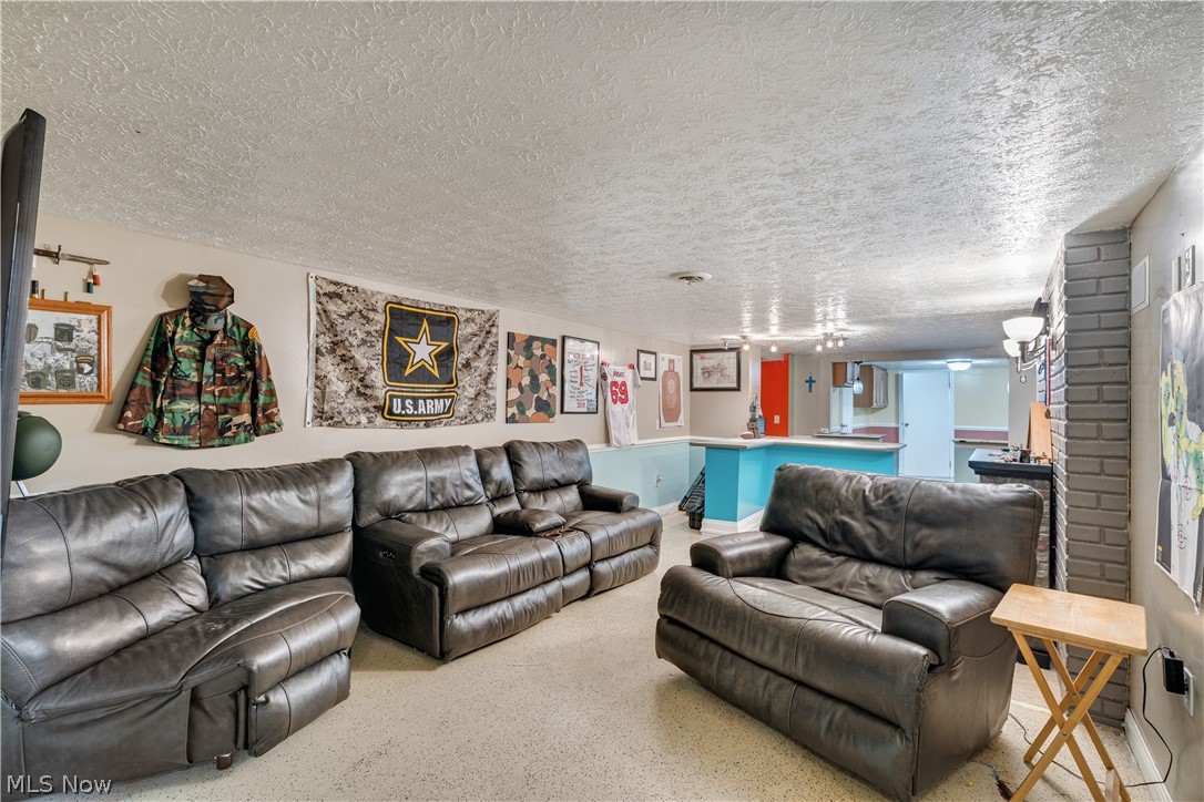 250 Greenridge Drive Geneva OH 44041