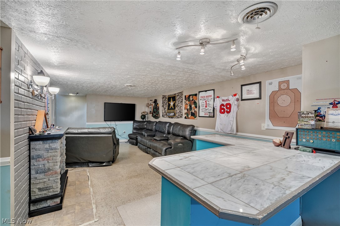 250 Greenridge Drive Geneva OH 44041