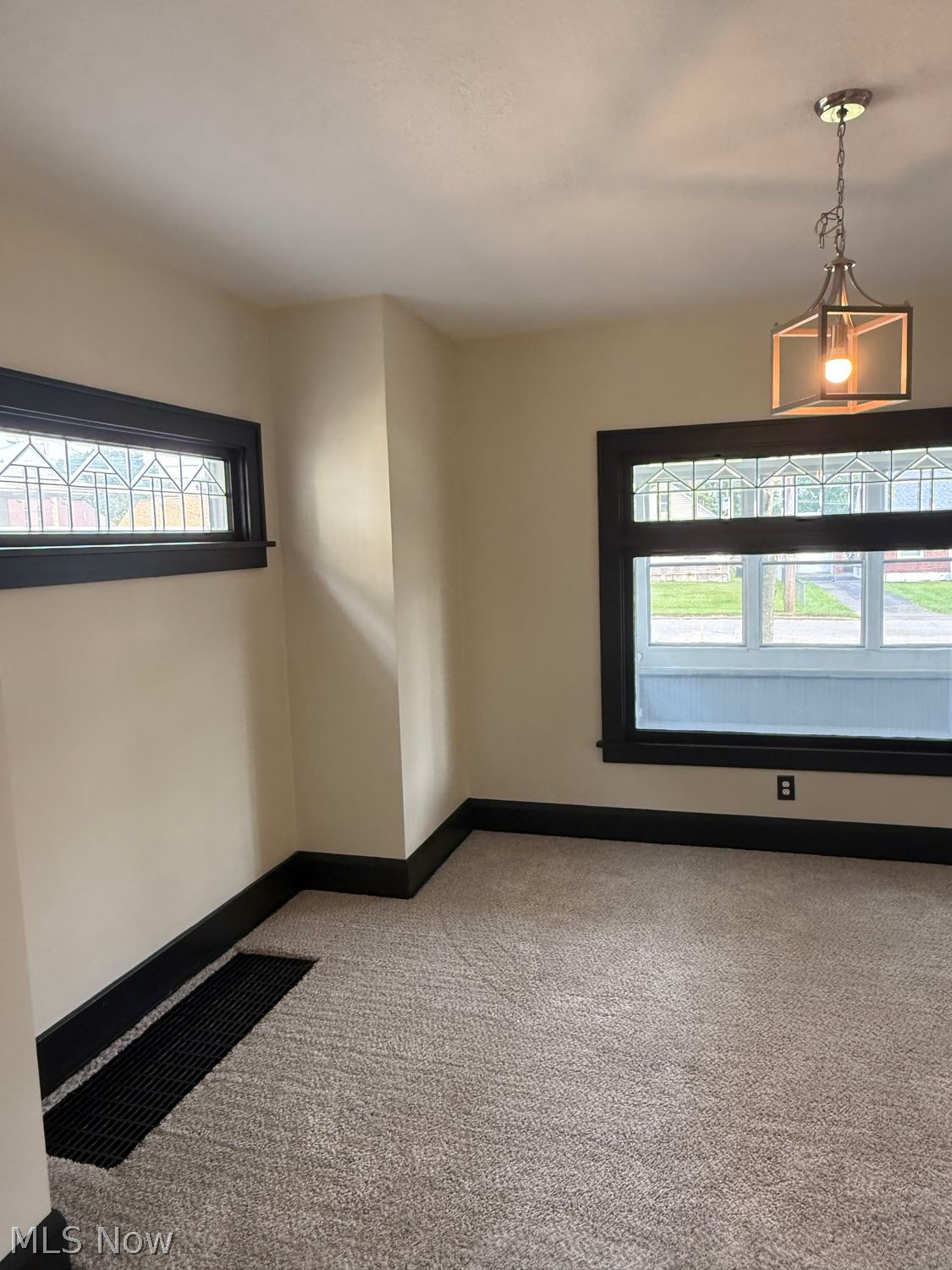 476 Sexton Street Struthers OH 44471