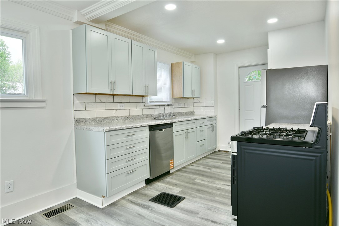 190 Bennett Court Geneva OH 44041