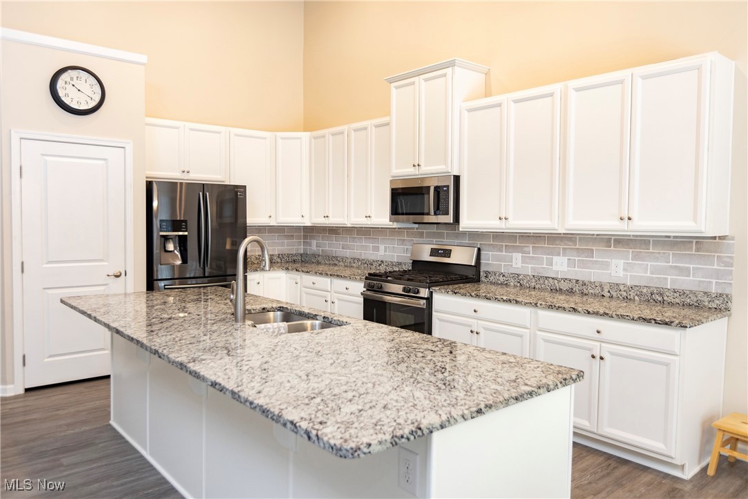 7573 Greenlawn Drive North Ridgeville OH 44039