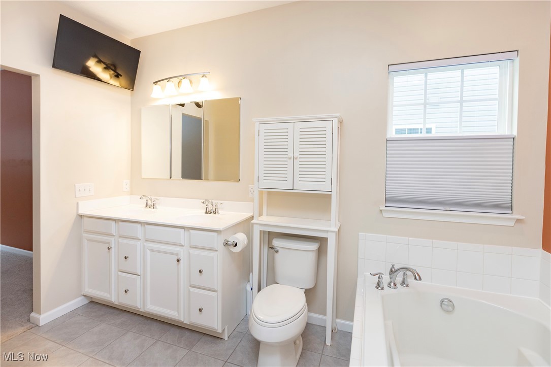 7573 Greenlawn Drive North Ridgeville OH 44039