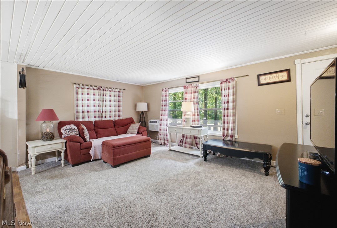 5018 Fairfield School Road Columbiana OH 44408
