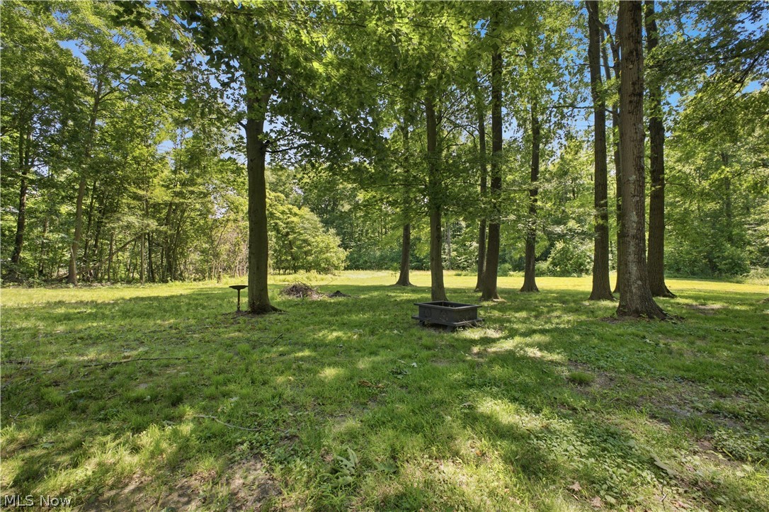 5018 Fairfield School Road Columbiana OH 44408